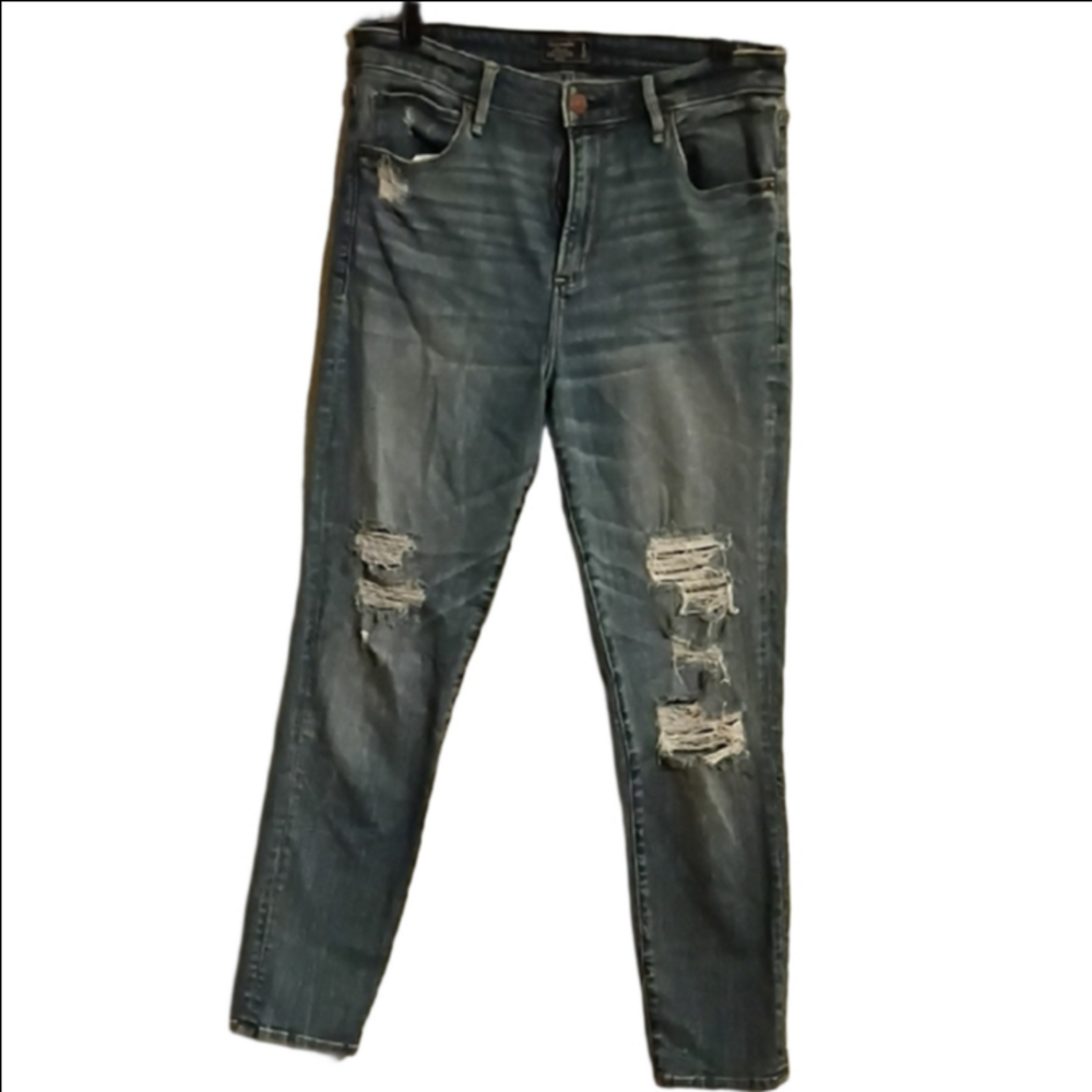 Abercrombie & Fitch Distressed Simone High Rise Ankle Size 31.( 12 Long) .